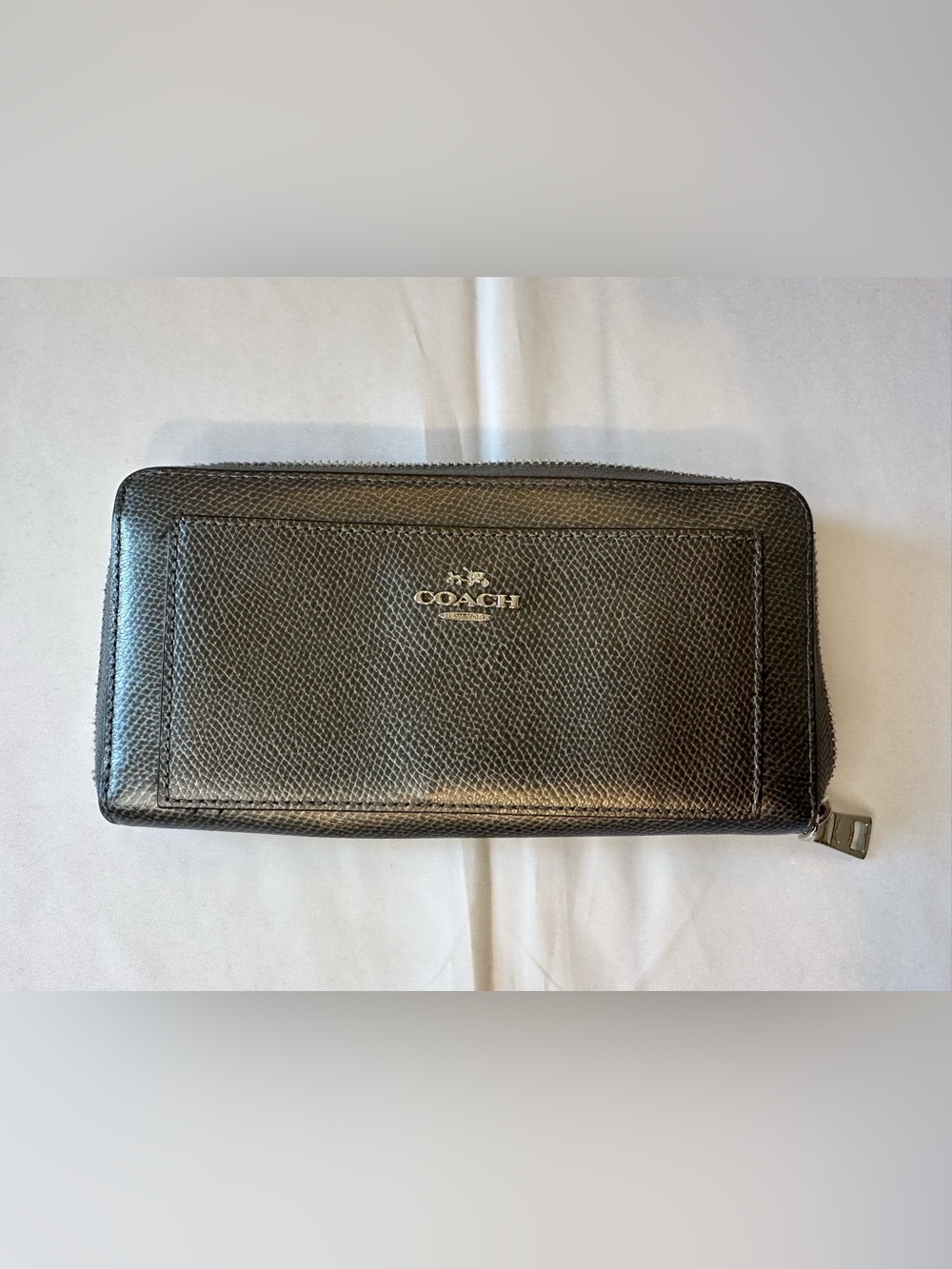 COACH Black Textured Leather Zip Wallet